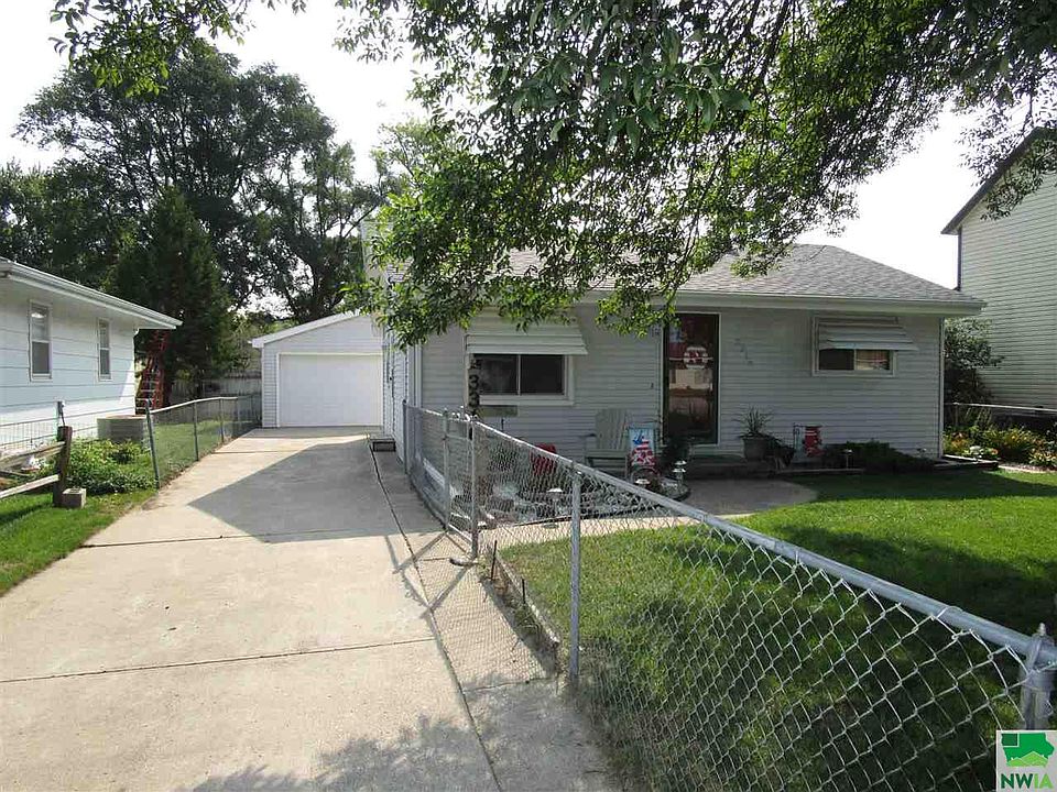 1st image of 3316 Dakota Ave