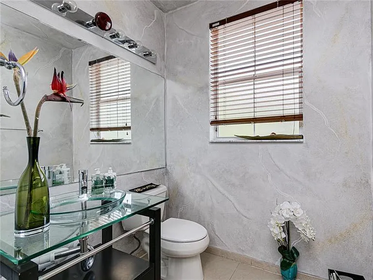 3930 Sleepy Orange Ln — Photo 22