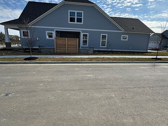 3rd image of 9874 Morningstar Ln