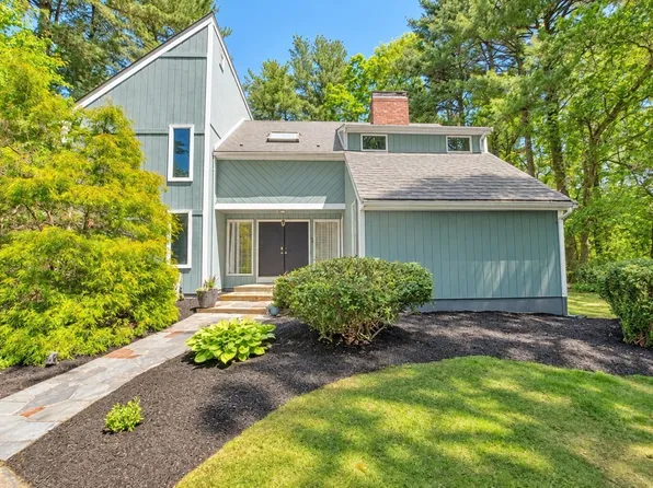 54 Barefoot Hill Rd, Sharon, MA 02067