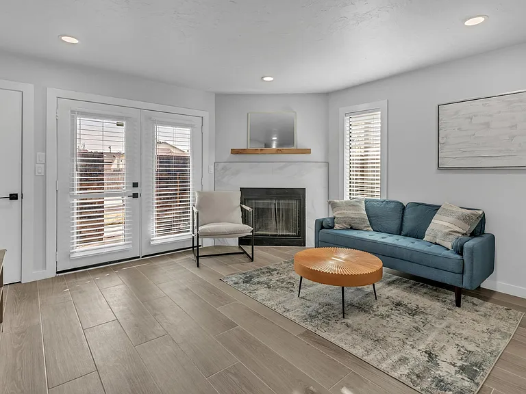11550 N May Ave #106 — Photo 8