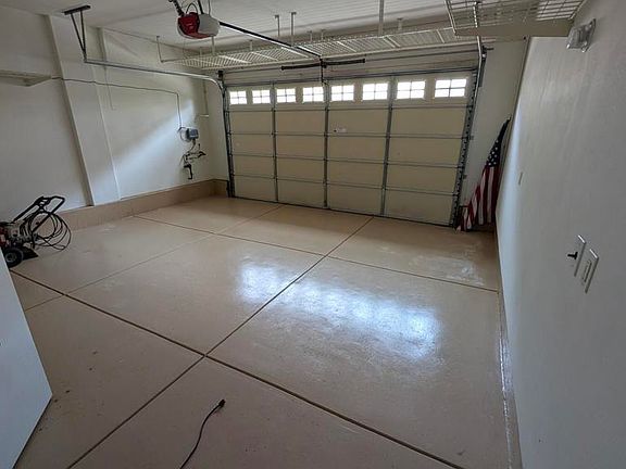 4th image of 417 Spring Park Rd