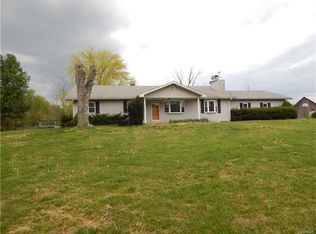 7456 Ll Rd, Red Bud, IL 62278