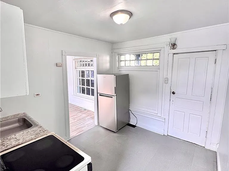 1412 Early St #B — Photo 4