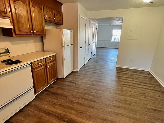 4th image of 233 Westover Dr #1