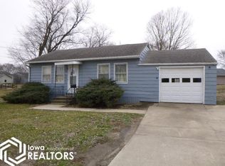 2809 Flint Hills Dr, Burlington, IA 52601