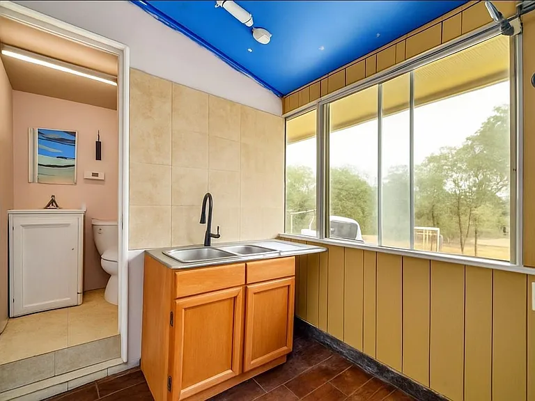 158 Pullman Rd — Photo 22
