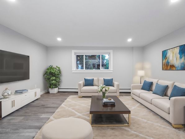 42 Bryon Rd APT 2