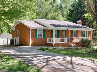 4314 Forestwood Dr, Greensboro, NC 27405