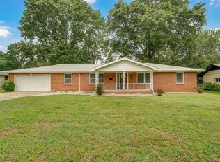 753 W Katella St, Springfield, MO 65807