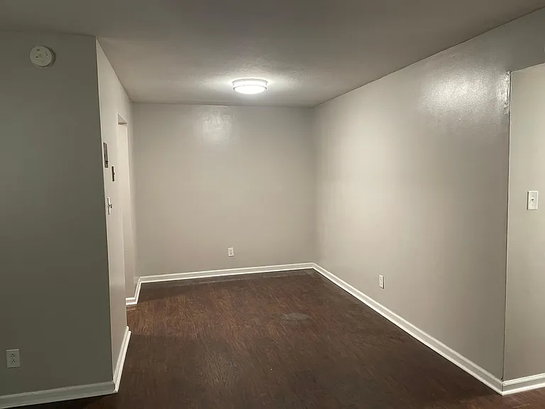 221 N Clifton Ave #25 — Photo 7
