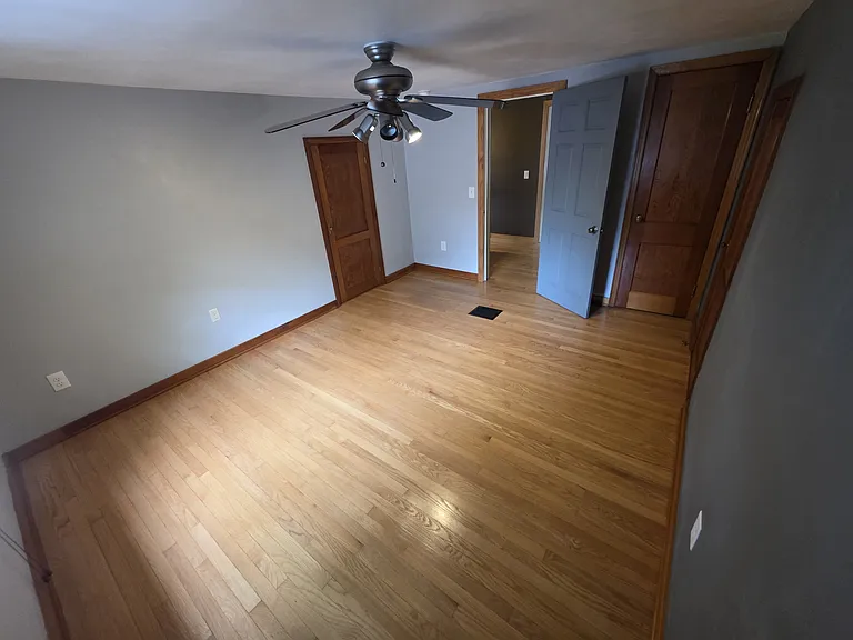 546 Hubbell St — Photo 15
