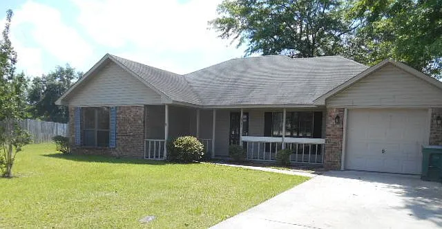 1315 Crossgate Ct — Photo 1