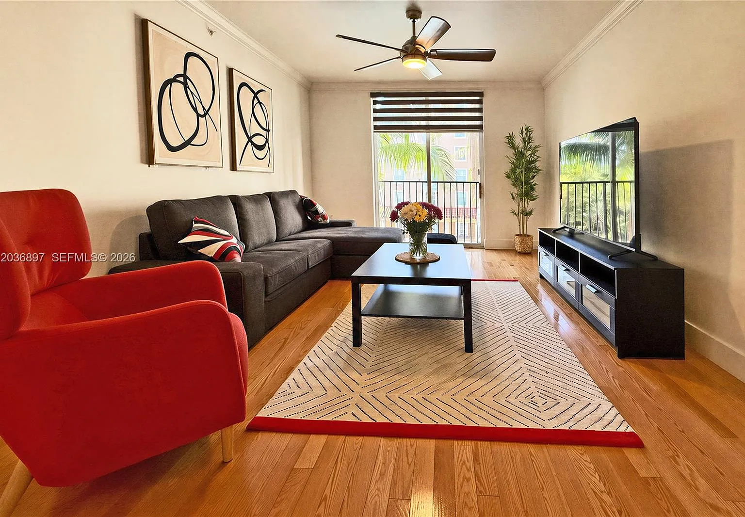 Regent Park Condo — Photo 1