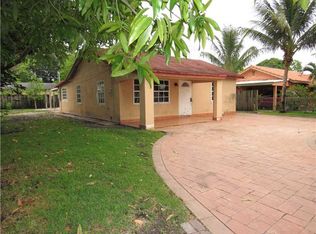 781 SE 4th Pl, Hialeah, FL 33010