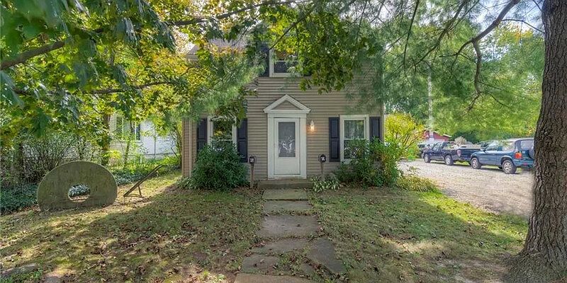 1st image of 165 West St