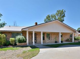 412 E 17th Ln, Portales, NM 88130