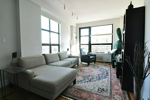 Rented by Bohemia Realty Group | media 14