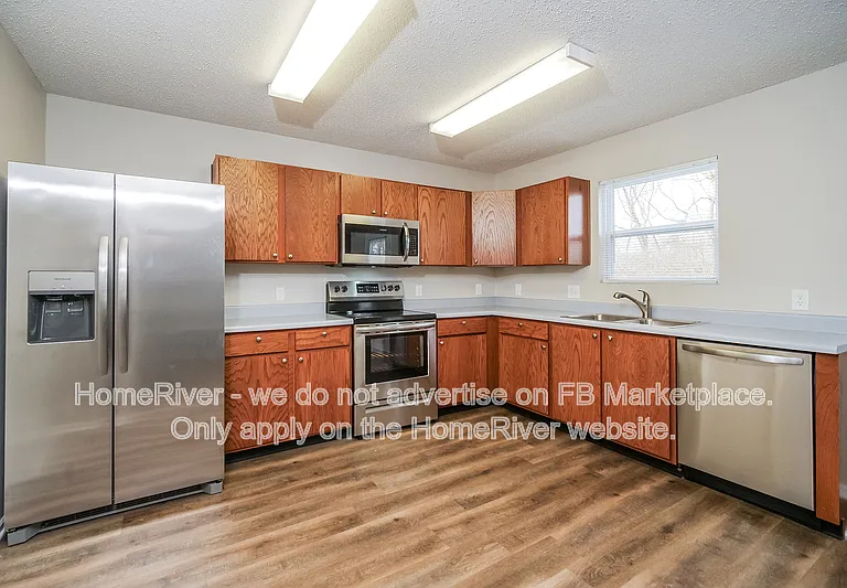 524 Runnymede Ct — Photo 6