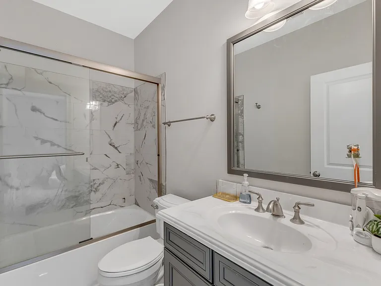 7304 Hasentree Club Dr — Photo 35