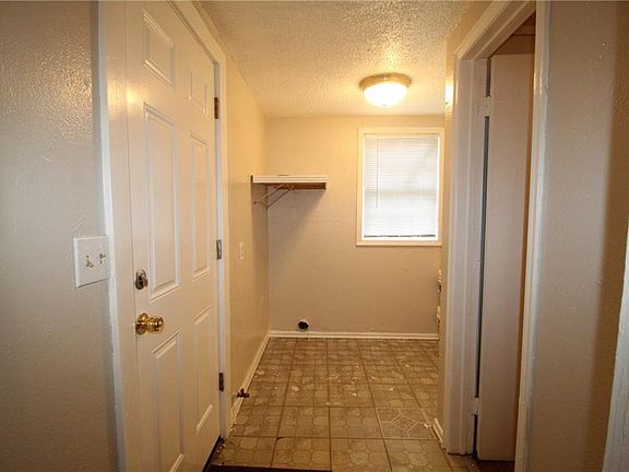 5th image of 744 SW 24th St
