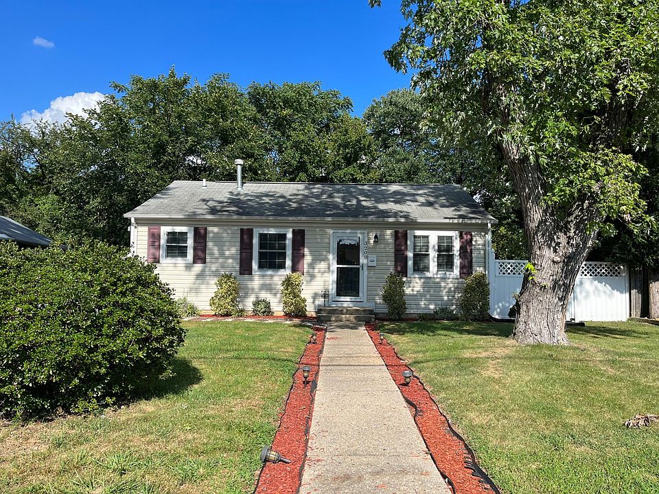 1st image of 3208 Campbell Dr