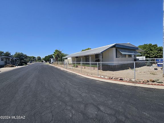 2nd image of 2640 S Cottonwood Ln Unit 71