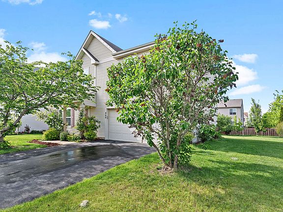 2nd image of 460 Mozart Ln