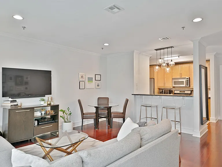 830 Monroe St #3G — Photo 7