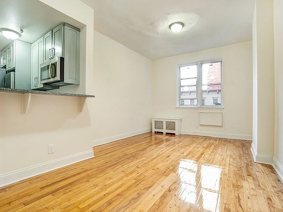 2nd image of 623 2nd Ave #1C