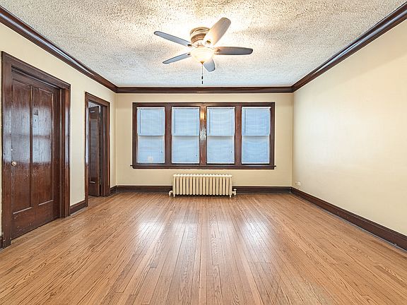 5th image of 2442 Birdsall St #2