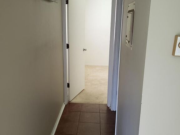 4th image of 4218 Allendorf Dr APT 10