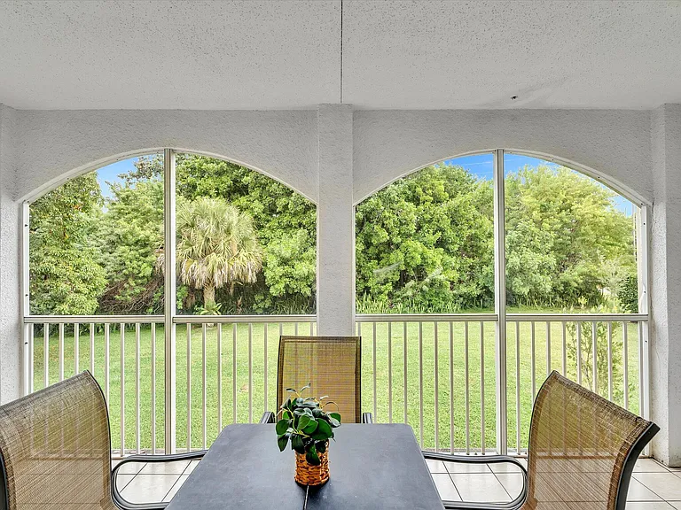 815 W Boynton Beach Blvd #16-205 — Photo 29
