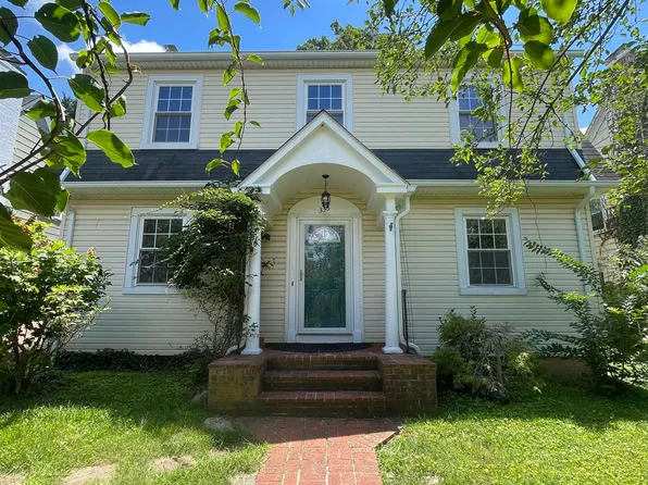 333 York Ave, Staunton, VA 24401