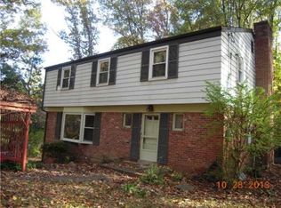 100 Eton Dr, Pittsburgh, PA