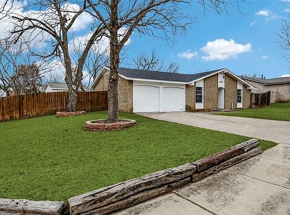 2nd image of 1423 Natches Dr