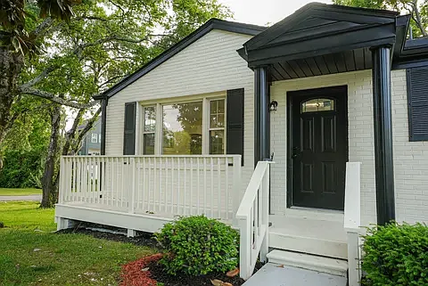 4 bed, 1954 sqft, $3,000 — Photo 1
