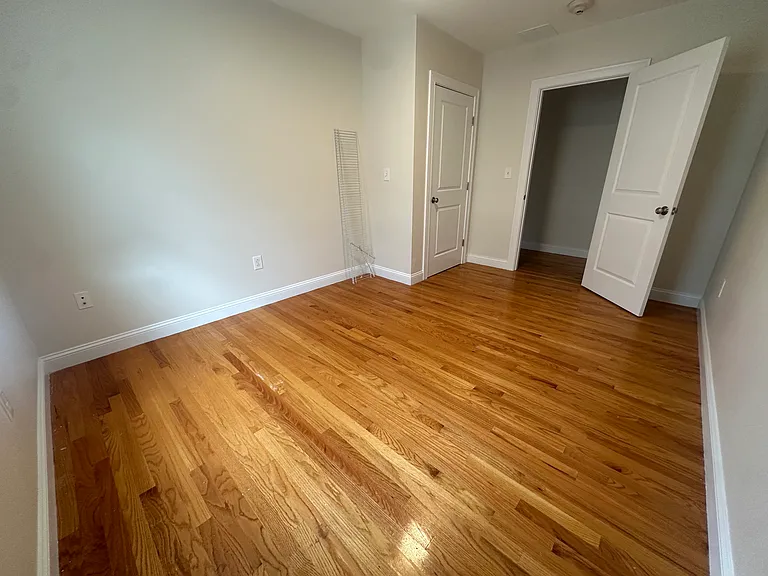 50 Liberty St #3R — Photo 11