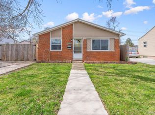 7584 Pelham Rd, Taylor, MI 48180