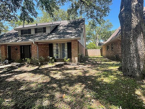 4th image of 2751 Hudson Pl