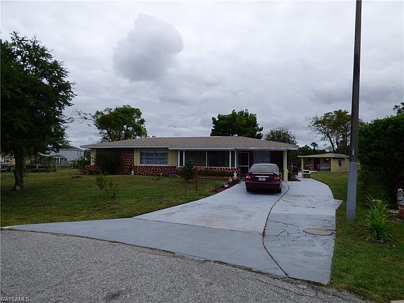 2nd image of 454 Valley Dr