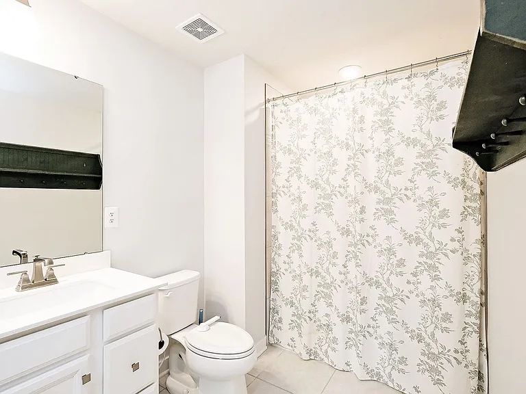 4304 Sunset Dr — Photo 10