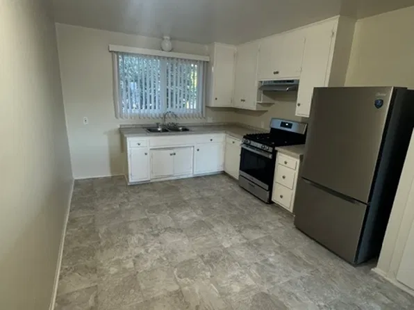 2501 Foothill Blvd, La Crescenta, CA