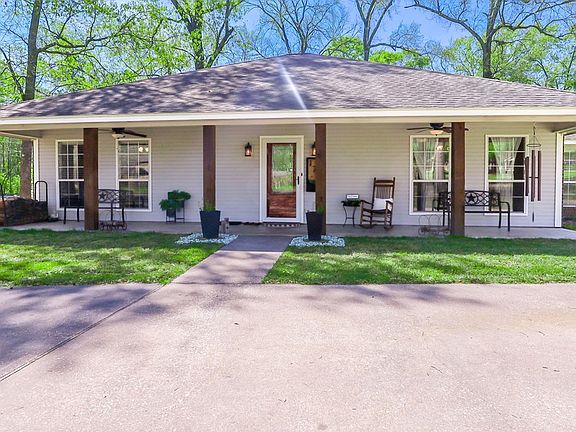 2nd image of 175 Donna Dr