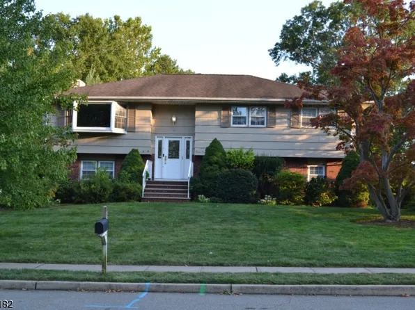 33 Rockaway Pl, Parsippany-Troy Hills Twp., NJ 07054
