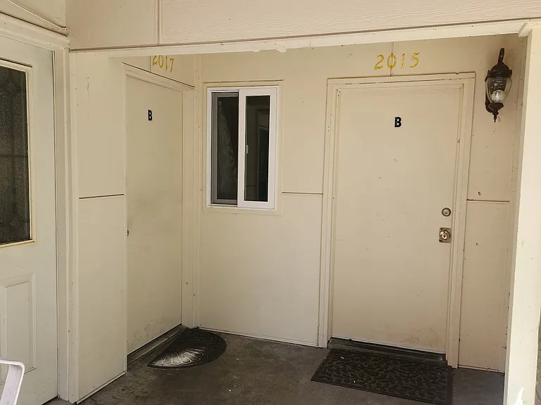2015 15th Ave S #B — Photo 3