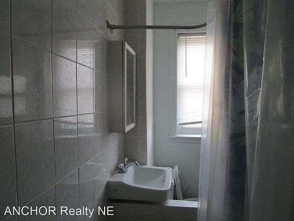 3rd image of 7113 Torresdale Ave