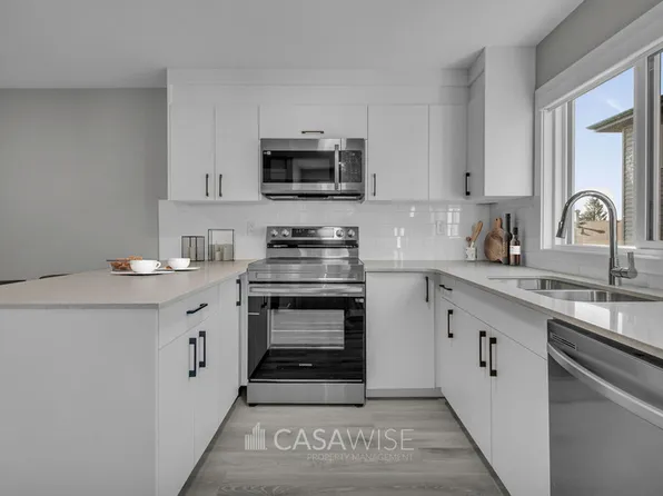 11329 126th St NW, Edmonton, AB
