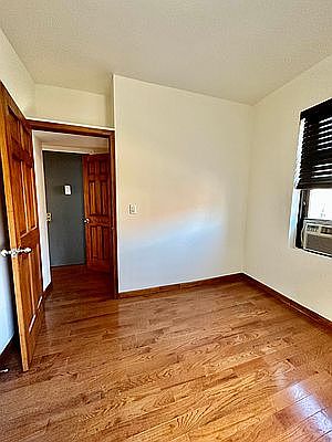 4th image of 21-15 33rd St #4A