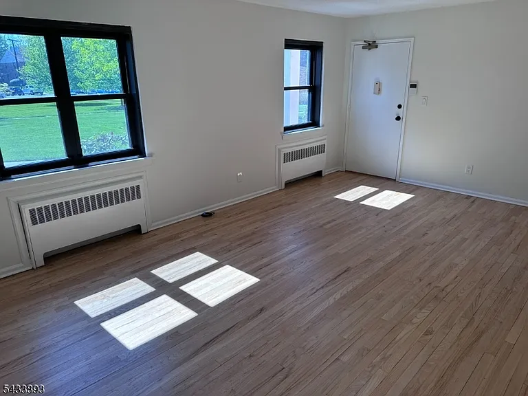 57B Sandra Cir #4 — Photo 6